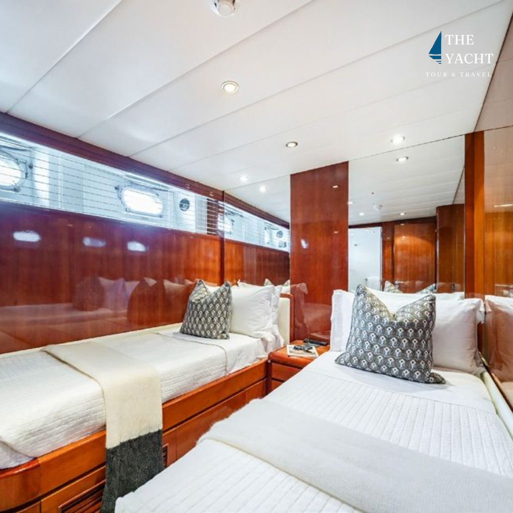 Island B Private Yacht Charter | Keppel Bay