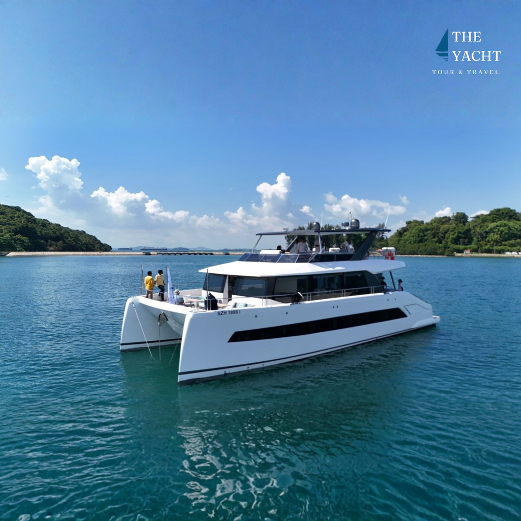 EagleWings V Private Yacht Charter | Keppel Bay