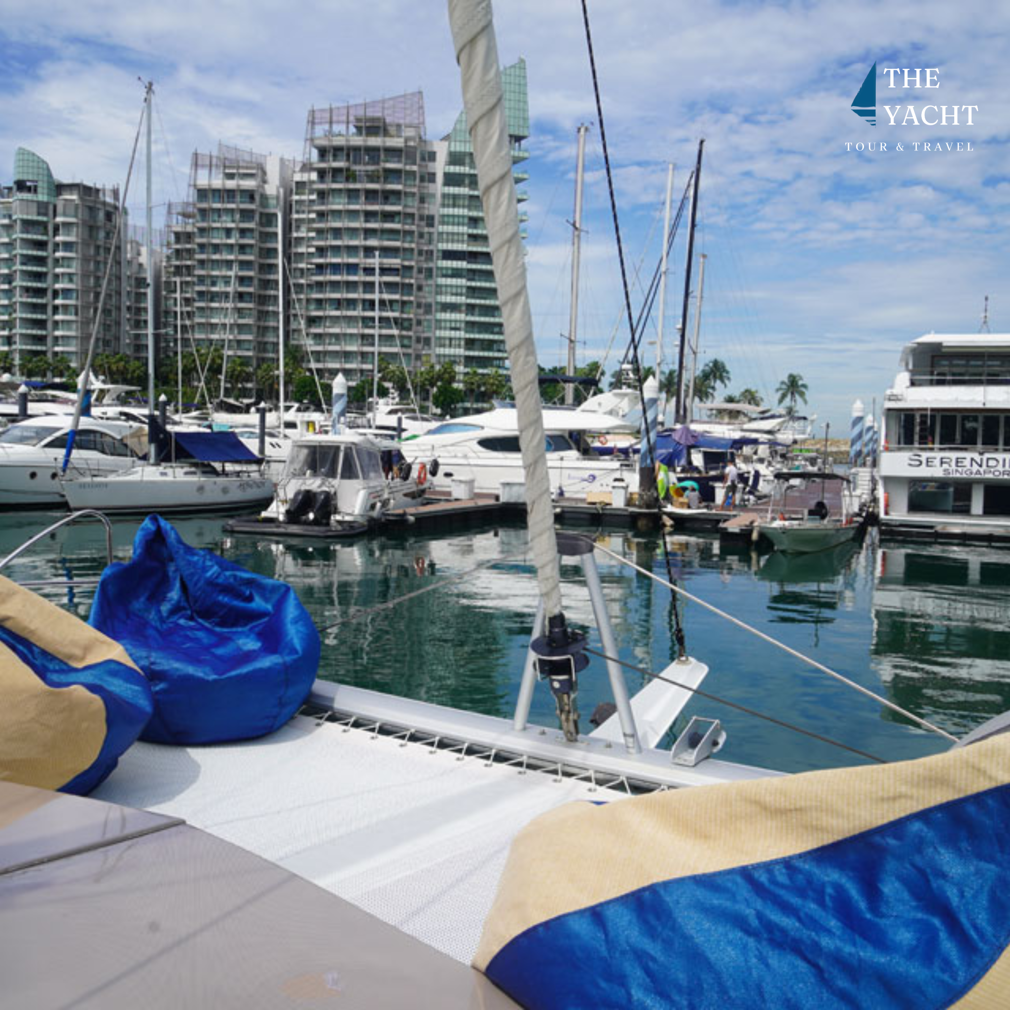 Aquaholic Private Yacht Charter | Sentosa Cove