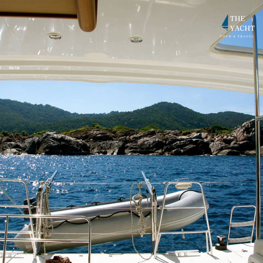 SunRise Private Yacht Charter | Sentosa Cove
