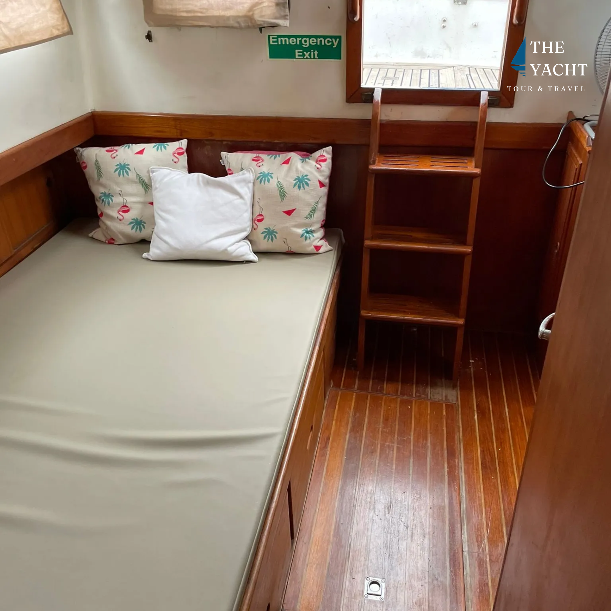 Mare Mio Private Yacht Charter | Sentosa Cove