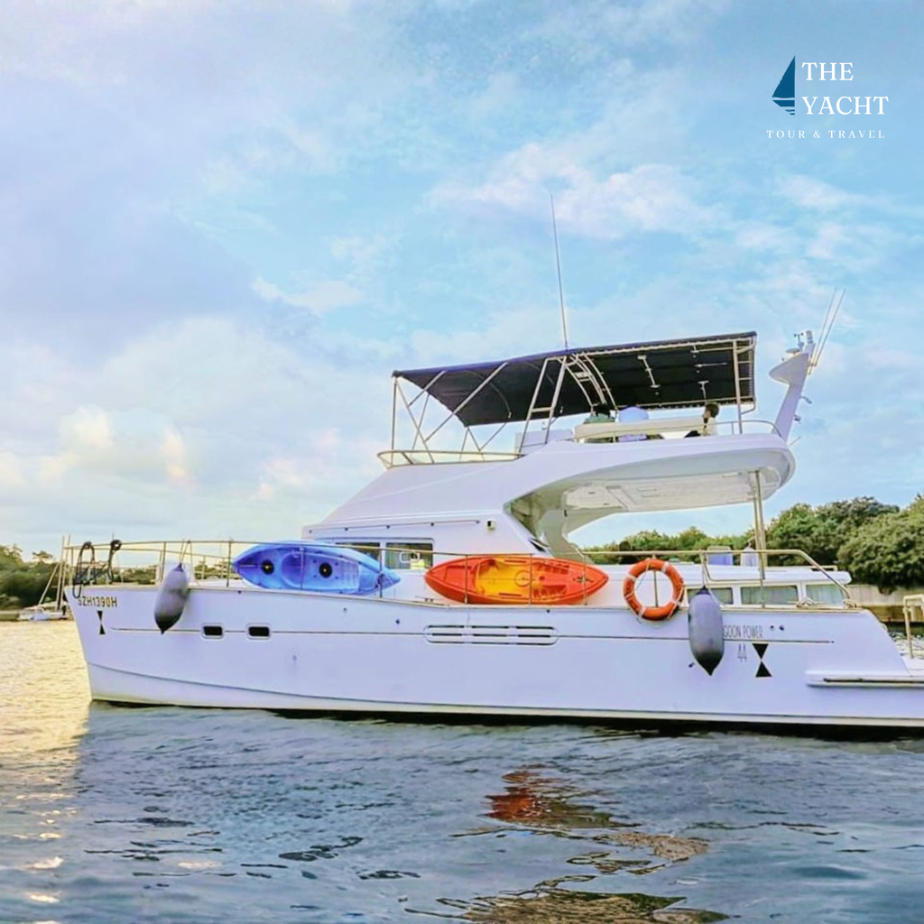 Island Yacht Private Yacht Charter | Sentosa Cove