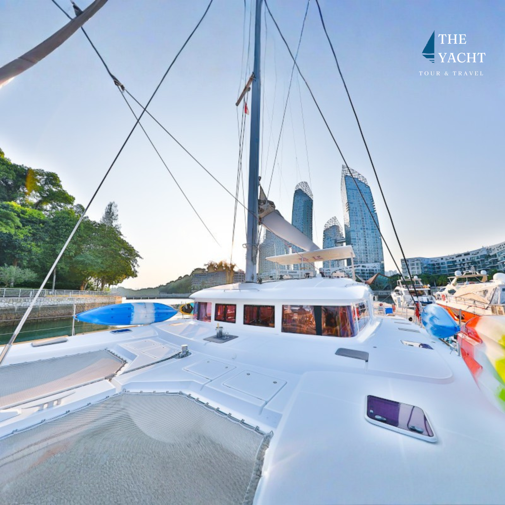 Jyohana Private Yacht Charter | Sentosa Cove