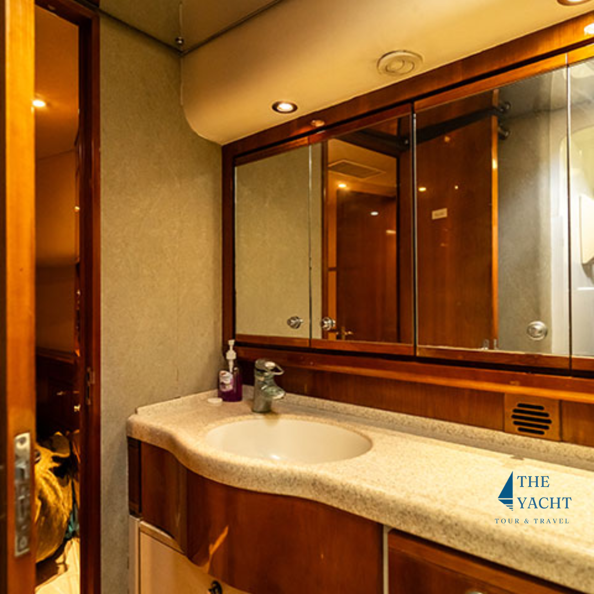 MelodyBel Private Yacht Charter | Sentosa Cove