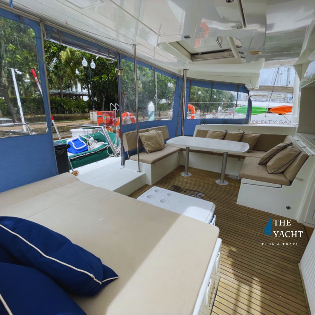 Waga Mari Private Yacht Charter| Sentosa Cove
