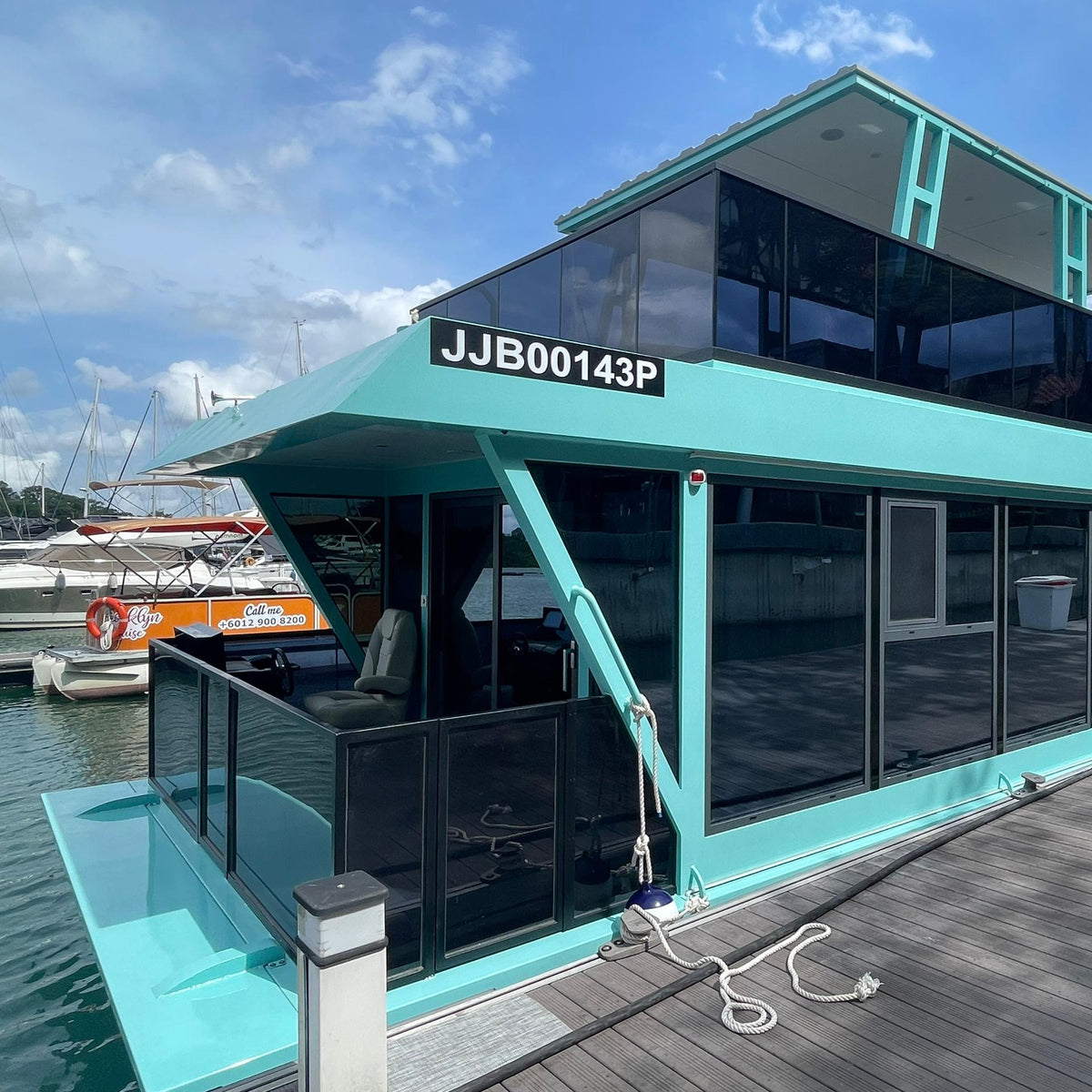PROMARK HOUSEBOAT I & III | Meals Not Included